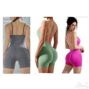 Romper Seamless Jumpsuit.bundle size Small